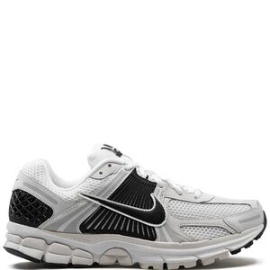 Nike zoom vomero 5